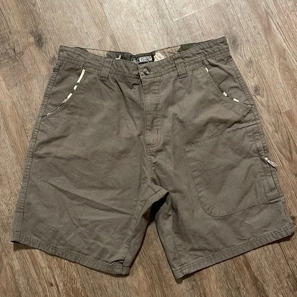 CANYON GUIDE OUTFITTERS CARGO SHORTS (34) - Picture 1 of 7